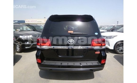သွင်းကုန် Toyota Land Cruiser Black ကား Import - Dubai Ayeyarwady သွင်းကုန် Toyota Land Cruiser Black ကား Import - Dubai Ayeyarwady