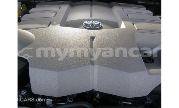 သွင်းကုန် Toyota Land Cruiser Black ကား Import - Dubai Ayeyarwady သွင်းကုန် Toyota Land Cruiser Black ကား Import - Dubai Ayeyarwady