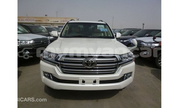 Acheter Import Voiture Toyota Land Cruiser Blanc à Import - Dubai, #<Region:0x000000000c5121b8> Acheter Import Voiture Toyota Land Cruiser Blanc à Import - Dubai, #<Region:0x000000000c5121b8>