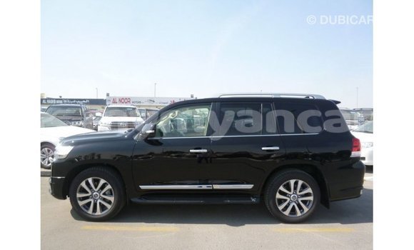 သွင်းကုန် Toyota Land Cruiser Black ကား Import - Dubai Ayeyarwady သွင်းကုန် Toyota Land Cruiser Black ကား Import - Dubai Ayeyarwady