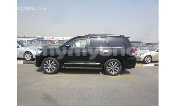 Buy Import Toyota Land Cruiser Black Car in Import - Dubai in Ayeyarwady Buy Import Toyota Land Cruiser Black Car in Import - Dubai in Ayeyarwady