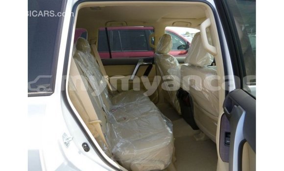 Acheter Import Voiture Toyota Prado Blanc à Import - Dubai, #<Region:0x000000000c5121b8> Acheter Import Voiture Toyota Prado Blanc à Import - Dubai, #<Region:0x000000000c5121b8>