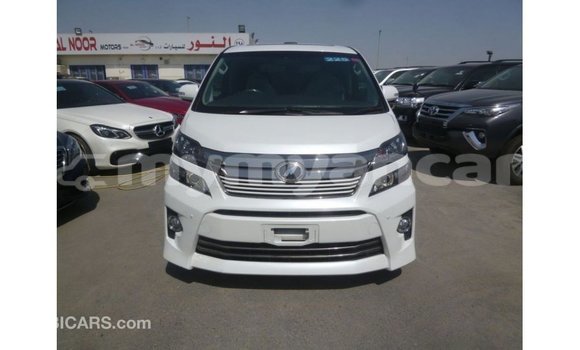 သွင်းကုန် Toyota Vellfire White ကား Import - Dubai Ayeyarwady သွင်းကုန် Toyota Vellfire White ကား Import - Dubai Ayeyarwady