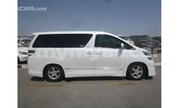သွင်းကုန် Toyota Vellfire White ကား Import - Dubai Ayeyarwady သွင်းကုန် Toyota Vellfire White ကား Import - Dubai Ayeyarwady