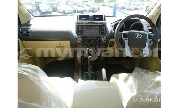 Acheter Import Voiture Toyota Prado Blanc à Import - Dubai, #<Region:0x000000000c5121b8> Acheter Import Voiture Toyota Prado Blanc à Import - Dubai, #<Region:0x000000000c5121b8>