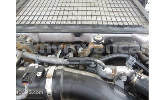 သွင်းကုန် Toyota Land Cruiser White ကား Import - Dubai Ayeyarwady သွင်းကုန် Toyota Land Cruiser White ကား Import - Dubai Ayeyarwady