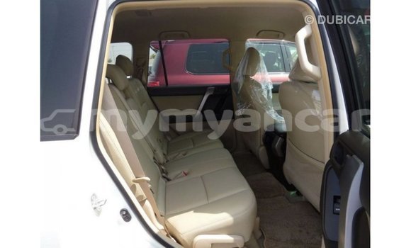 သွင်းကုန် Toyota Prado White ကား Import - Dubai Ayeyarwady သွင်းကုန် Toyota Prado White ကား Import - Dubai Ayeyarwady