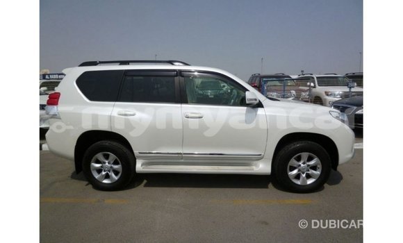 သွင်းကုန် Toyota Prado White ကား Import - Dubai Ayeyarwady သွင်းကုန် Toyota Prado White ကား Import - Dubai Ayeyarwady