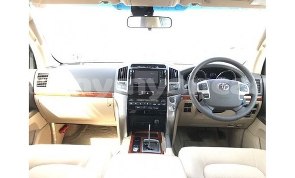 Buy Import Toyota Land Cruiser Black Car in Import - Dubai in Ayeyarwady Buy Import Toyota Land Cruiser Black Car in Import - Dubai in Ayeyarwady