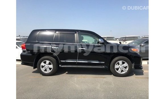 Buy Import Toyota Land Cruiser Black Car in Import - Dubai in Ayeyarwady Buy Import Toyota Land Cruiser Black Car in Import - Dubai in Ayeyarwady