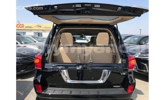 Buy Import Toyota Land Cruiser Black Car in Import - Dubai in Ayeyarwady Buy Import Toyota Land Cruiser Black Car in Import - Dubai in Ayeyarwady