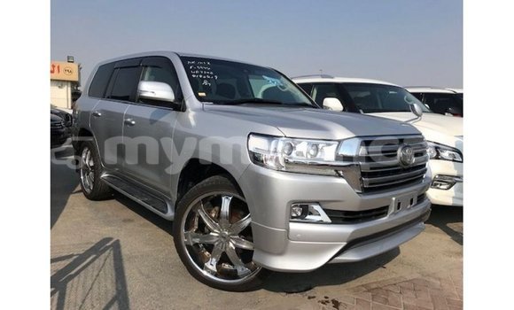 Buy Import Toyota Land Cruiser Other Car in Import - Dubai in Ayeyarwady Buy Import Toyota Land Cruiser Other Car in Import - Dubai in Ayeyarwady