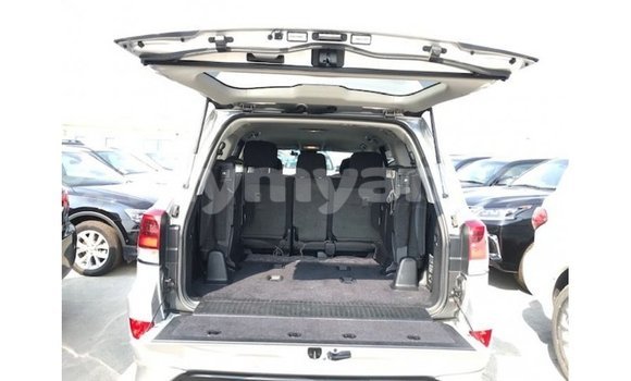 Buy Import Toyota Land Cruiser Other Car in Import - Dubai in Ayeyarwady Buy Import Toyota Land Cruiser Other Car in Import - Dubai in Ayeyarwady