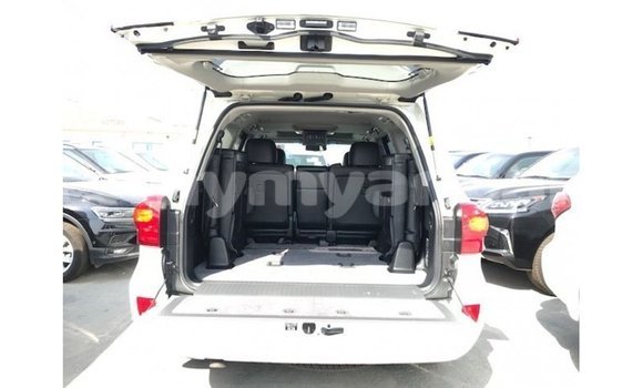 Acheter Import Voiture Toyota Land Cruiser Blanc à Import - Dubai, #<Region:0x000000000c5121b8> Acheter Import Voiture Toyota Land Cruiser Blanc à Import - Dubai, #<Region:0x000000000c5121b8>