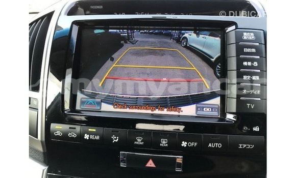 Acheter Import Voiture Toyota Land Cruiser Blanc à Import - Dubai, #<Region:0x000000000c5121b8> Acheter Import Voiture Toyota Land Cruiser Blanc à Import - Dubai, #<Region:0x000000000c5121b8>