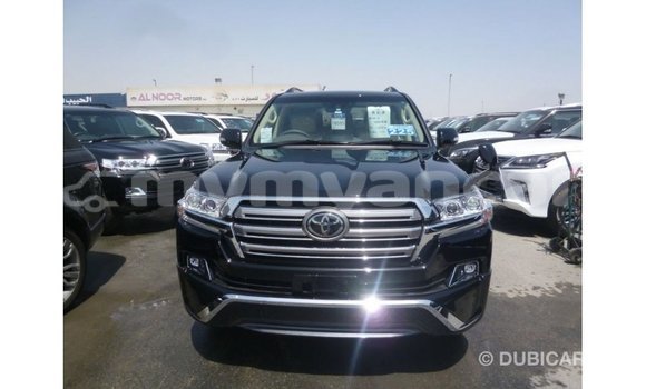 Buy Import Toyota Land Cruiser Black Car in Import - Dubai in Ayeyarwady Buy Import Toyota Land Cruiser Black Car in Import - Dubai in Ayeyarwady