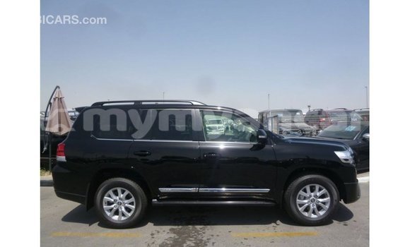 Buy Import Toyota Land Cruiser Black Car in Import - Dubai in Ayeyarwady Buy Import Toyota Land Cruiser Black Car in Import - Dubai in Ayeyarwady
