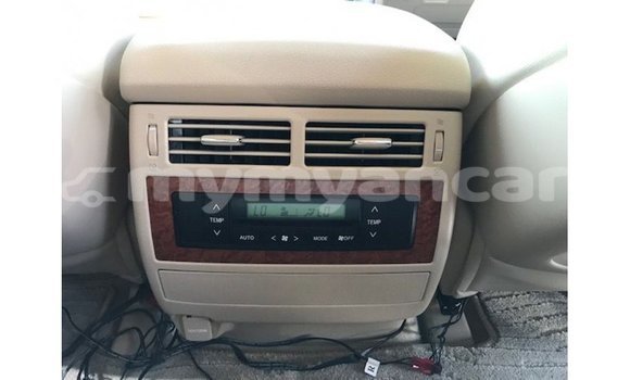 Acheter Import Voiture Toyota Land Cruiser Blanc à Import - Dubai, #<Region:0x000000000c5121b8> Acheter Import Voiture Toyota Land Cruiser Blanc à Import - Dubai, #<Region:0x000000000c5121b8>