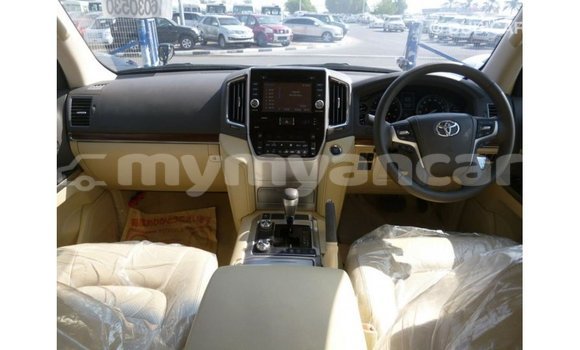 Buy Import Toyota Land Cruiser Black Car in Import - Dubai in Ayeyarwady Buy Import Toyota Land Cruiser Black Car in Import - Dubai in Ayeyarwady