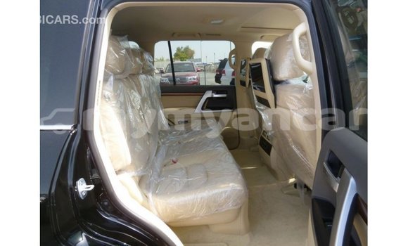 Acheter Import Voiture Toyota Land Cruiser Noir à Import - Dubai, #<Region:0x000000000c5121b8> Acheter Import Voiture Toyota Land Cruiser Noir à Import - Dubai, #<Region:0x000000000c5121b8>