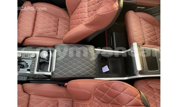 Buy Import Toyota Land Cruiser Black Car in Import - Dubai in Ayeyarwady Buy Import Toyota Land Cruiser Black Car in Import - Dubai in Ayeyarwady