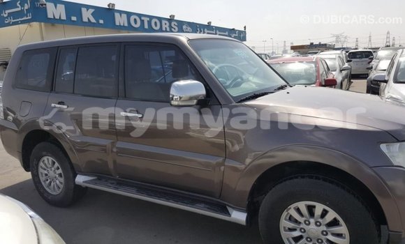 Buy Import Mitsubishi Pajero Brown Car in Import - Dubai in Ayeyarwady Buy Import Mitsubishi Pajero Brown Car in Import - Dubai in Ayeyarwady
