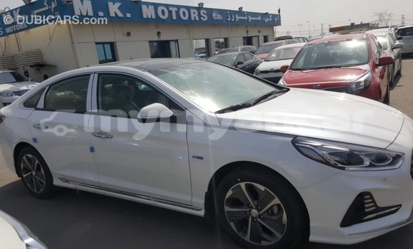 Buy Import Hyundai Sonata White Car in Import - Dubai in Ayeyarwady Buy Import Hyundai Sonata White Car in Import - Dubai in Ayeyarwady
