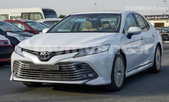 Buy Import Toyota Camry White Car in Import - Dubai in Ayeyarwady Buy Import Toyota Camry White Car in Import - Dubai in Ayeyarwady