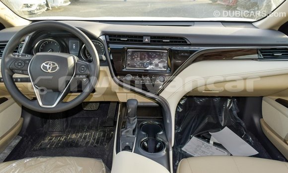 သွင်းကုန် Toyota Camry White ကား Import - Dubai Ayeyarwady သွင်းကုန် Toyota Camry White ကား Import - Dubai Ayeyarwady