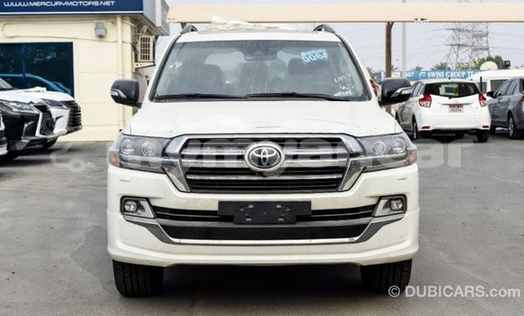 Buy Import Toyota Land Cruiser White Car in Import - Dubai in Ayeyarwady Buy Import Toyota Land Cruiser White Car in Import - Dubai in Ayeyarwady