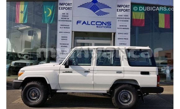 Buy Import Toyota Land Cruiser White Car in Import - Dubai in Ayeyarwady Buy Import Toyota Land Cruiser White Car in Import - Dubai in Ayeyarwady