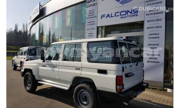 Buy Import Toyota Land Cruiser White Car in Import - Dubai in Ayeyarwady Buy Import Toyota Land Cruiser White Car in Import - Dubai in Ayeyarwady