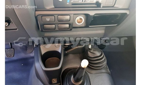 Buy Import Toyota Land Cruiser White Car in Import - Dubai in Ayeyarwady Buy Import Toyota Land Cruiser White Car in Import - Dubai in Ayeyarwady