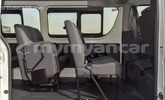 Buy Import Toyota Hiace White Car in Import - Dubai in Ayeyarwady Buy Import Toyota Hiace White Car in Import - Dubai in Ayeyarwady