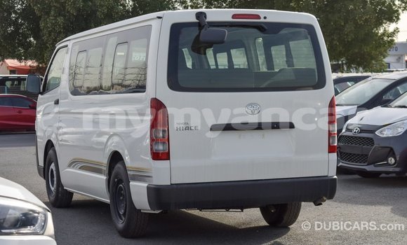 Buy Import Toyota Hiace White Car in Import - Dubai in Ayeyarwady Buy Import Toyota Hiace White Car in Import - Dubai in Ayeyarwady