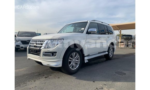 Buy Import Mitsubishi Pajero White Car in Import - Dubai in Ayeyarwady Buy Import Mitsubishi Pajero White Car in Import - Dubai in Ayeyarwady