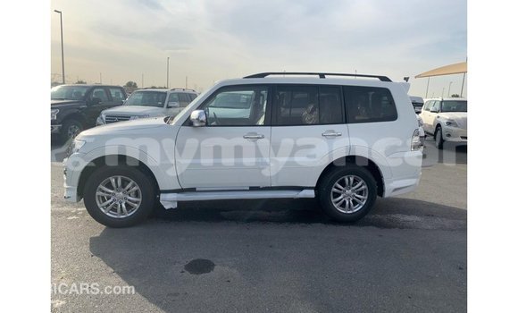 Buy Import Mitsubishi Pajero White Car in Import - Dubai in Ayeyarwady Buy Import Mitsubishi Pajero White Car in Import - Dubai in Ayeyarwady