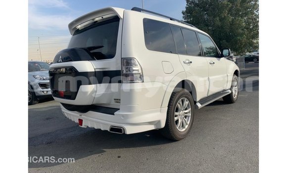 Buy Import Mitsubishi Pajero White Car in Import - Dubai in Ayeyarwady Buy Import Mitsubishi Pajero White Car in Import - Dubai in Ayeyarwady
