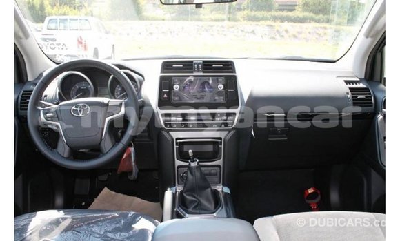 Buy Import Toyota Hilux Black Car in Import - Dubai in Ayeyarwady Buy Import Toyota Hilux Black Car in Import - Dubai in Ayeyarwady