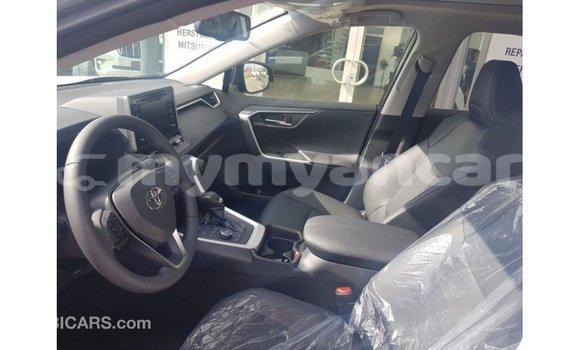 Buy Import Toyota RAV4 Other Car in Import - Dubai in Ayeyarwady Buy Import Toyota RAV4 Other Car in Import - Dubai in Ayeyarwady