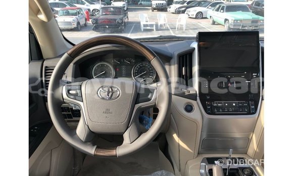 Buy Import Toyota Land Cruiser White Car in Import - Dubai in Ayeyarwady Buy Import Toyota Land Cruiser White Car in Import - Dubai in Ayeyarwady