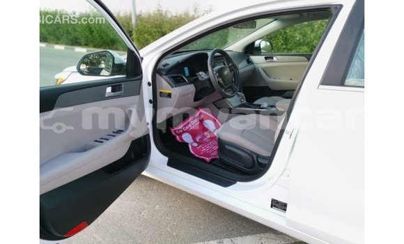 Buy Import Hyundai Sonata White Car in Import - Dubai in Ayeyarwady Buy Import Hyundai Sonata White Car in Import - Dubai in Ayeyarwady