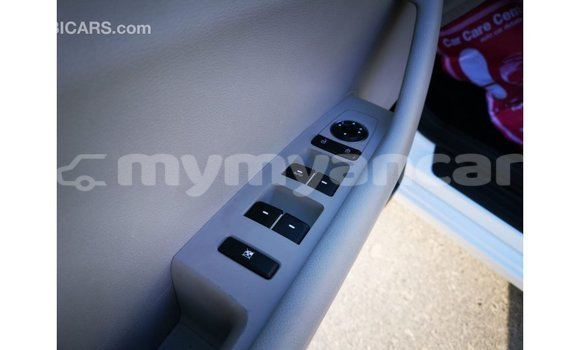 Buy Import Hyundai Sonata White Car in Import - Dubai in Ayeyarwady Buy Import Hyundai Sonata White Car in Import - Dubai in Ayeyarwady