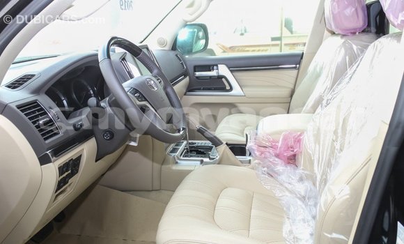 Buy Import Toyota Land Cruiser Black Car in Import - Dubai in Ayeyarwady Buy Import Toyota Land Cruiser Black Car in Import - Dubai in Ayeyarwady