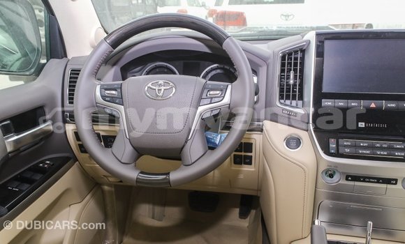 Buy Import Toyota Land Cruiser Black Car in Import - Dubai in Ayeyarwady Buy Import Toyota Land Cruiser Black Car in Import - Dubai in Ayeyarwady