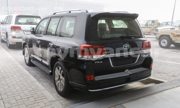 Buy Import Toyota Land Cruiser Black Car in Import - Dubai in Ayeyarwady Buy Import Toyota Land Cruiser Black Car in Import - Dubai in Ayeyarwady