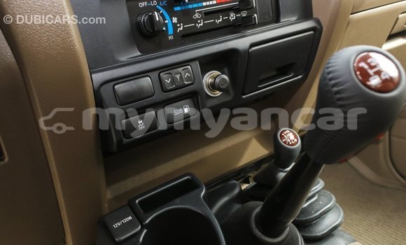 Buy Import Toyota Land Cruiser Beige Car in Import - Dubai in Ayeyarwady Buy Import Toyota Land Cruiser Beige Car in Import - Dubai in Ayeyarwady