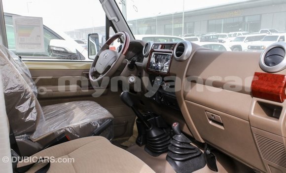 Buy Import Toyota Land Cruiser Beige Car in Import - Dubai in Ayeyarwady Buy Import Toyota Land Cruiser Beige Car in Import - Dubai in Ayeyarwady