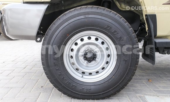 Buy Import Toyota Land Cruiser Beige Car in Import - Dubai in Ayeyarwady Buy Import Toyota Land Cruiser Beige Car in Import - Dubai in Ayeyarwady