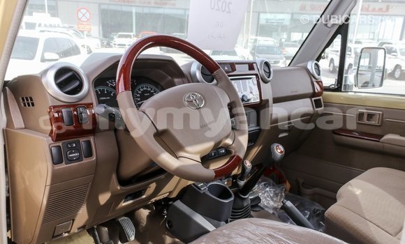 Buy Import Toyota Land Cruiser Beige Car in Import - Dubai in Ayeyarwady Buy Import Toyota Land Cruiser Beige Car in Import - Dubai in Ayeyarwady